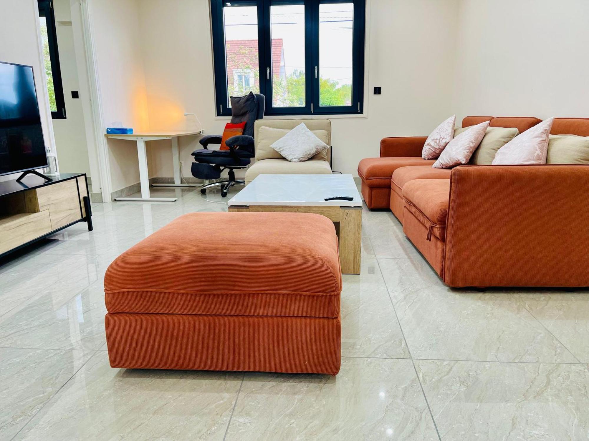 Stylish, Calm And Green Home Stay Saint-Fargeau-Ponthierry Exteriör bild